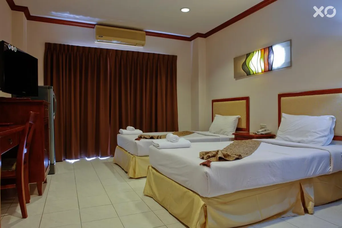 Inn House Hotel