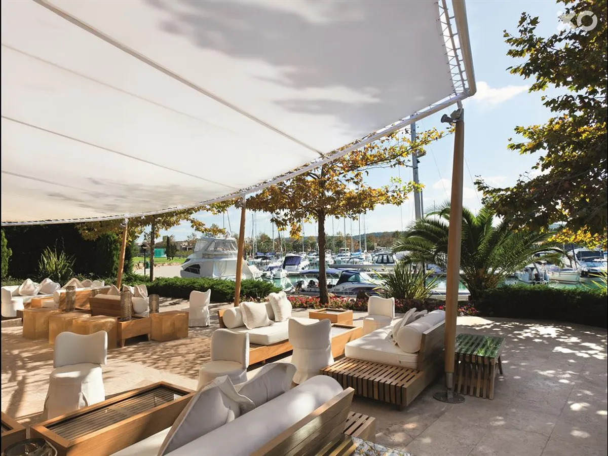 Sani Asterias Suites
