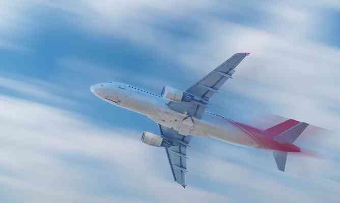 Неограниченное количество полетов: Wizz Air запускает новый годовой проездной на рейсы