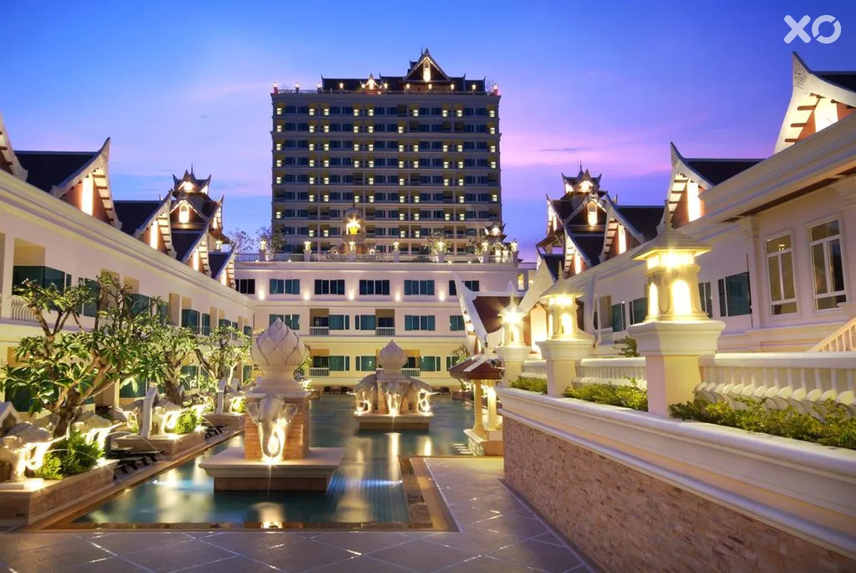 Grand Pacific Sovereign Resort & Spa