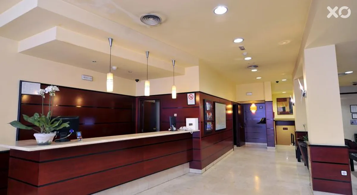 Glories Hotel