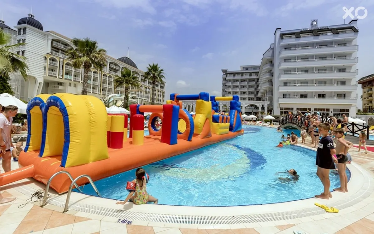 Holiday Garden Resort