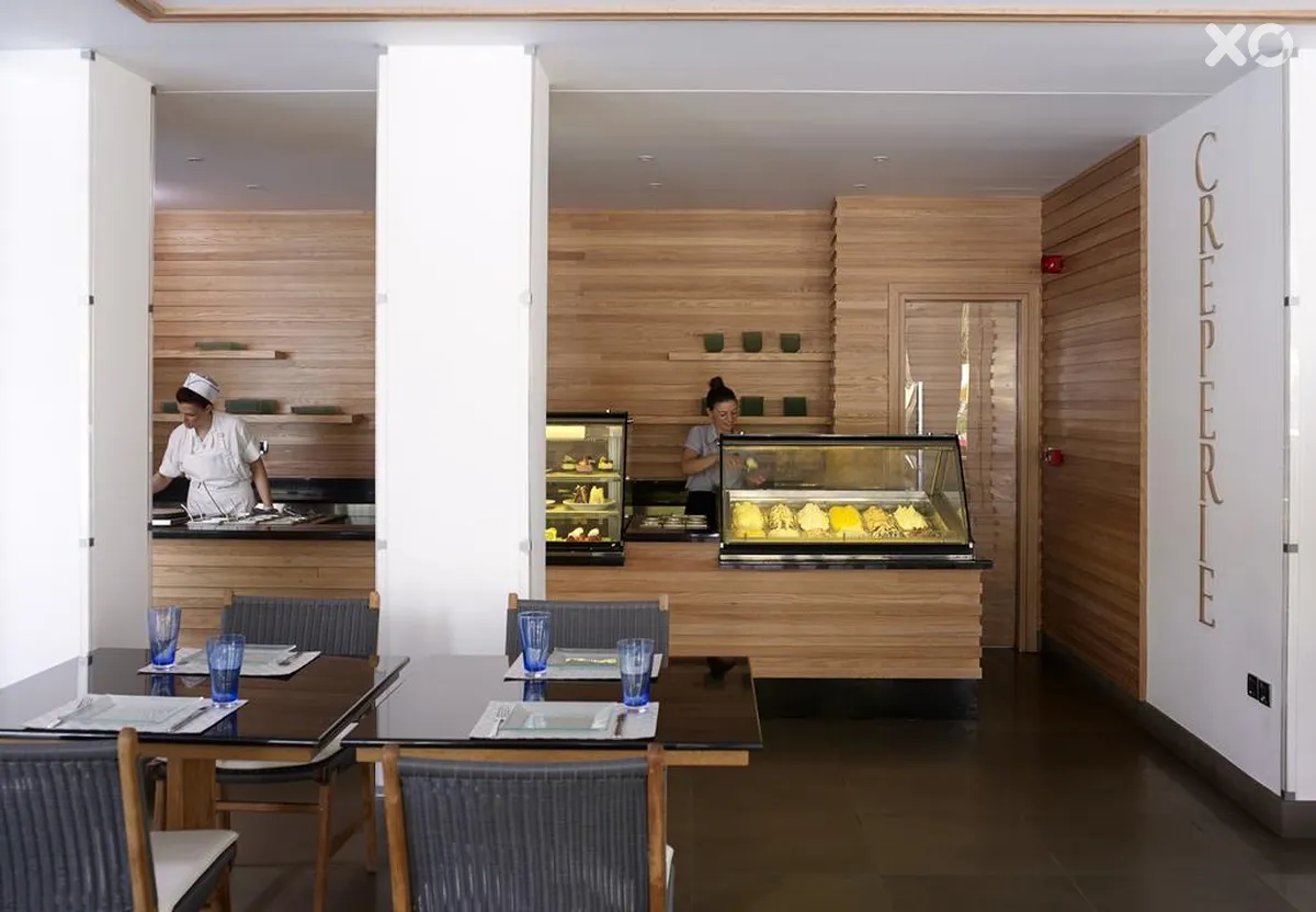 Mitsis Grand Hotel