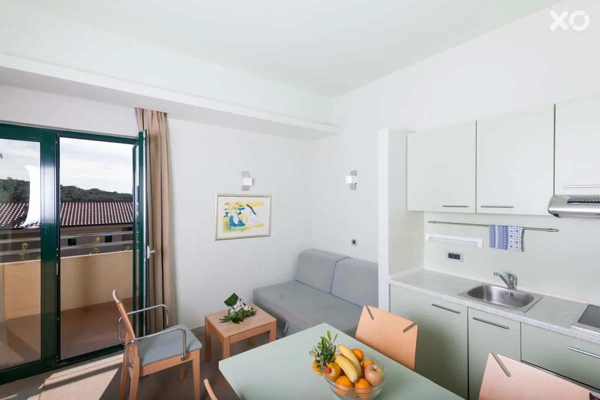 Petalon Apartments