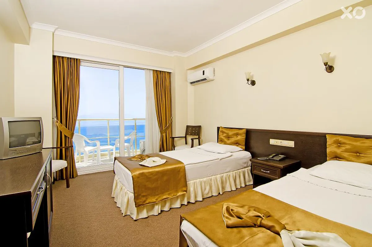 Arora Hotel