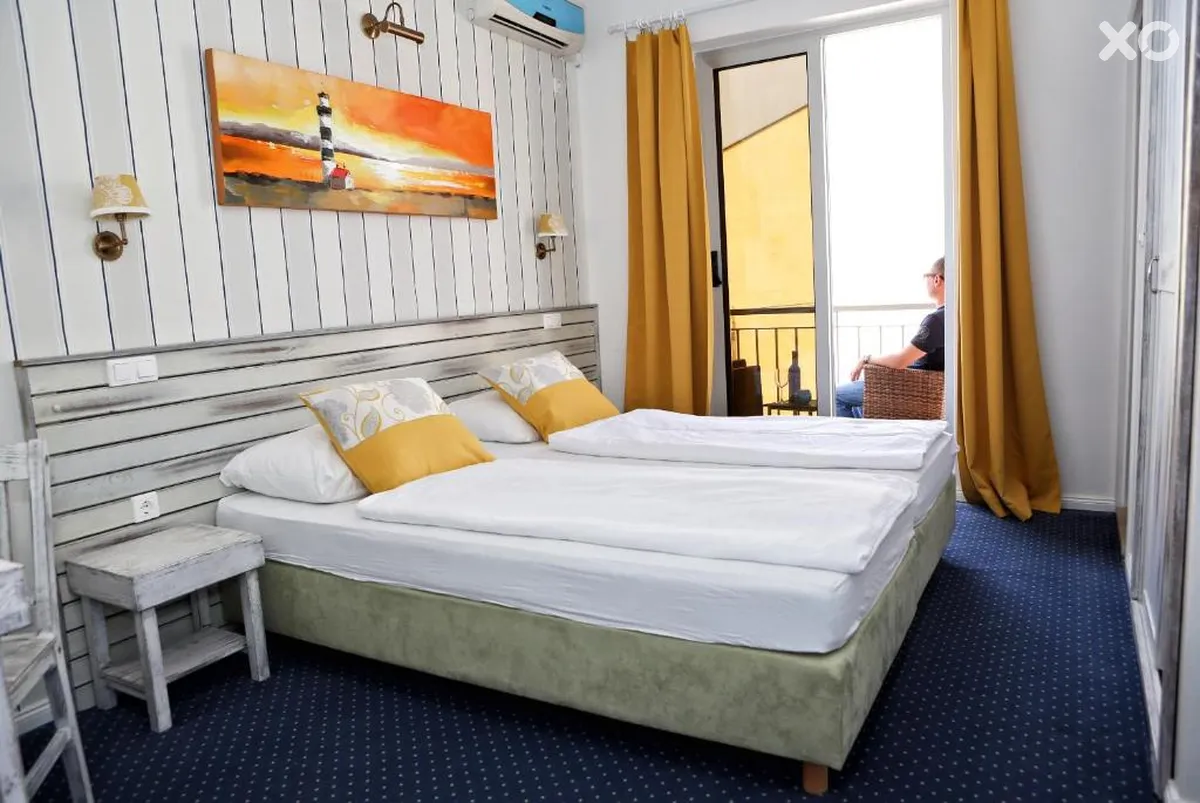 Delfin Restaurant Hotel