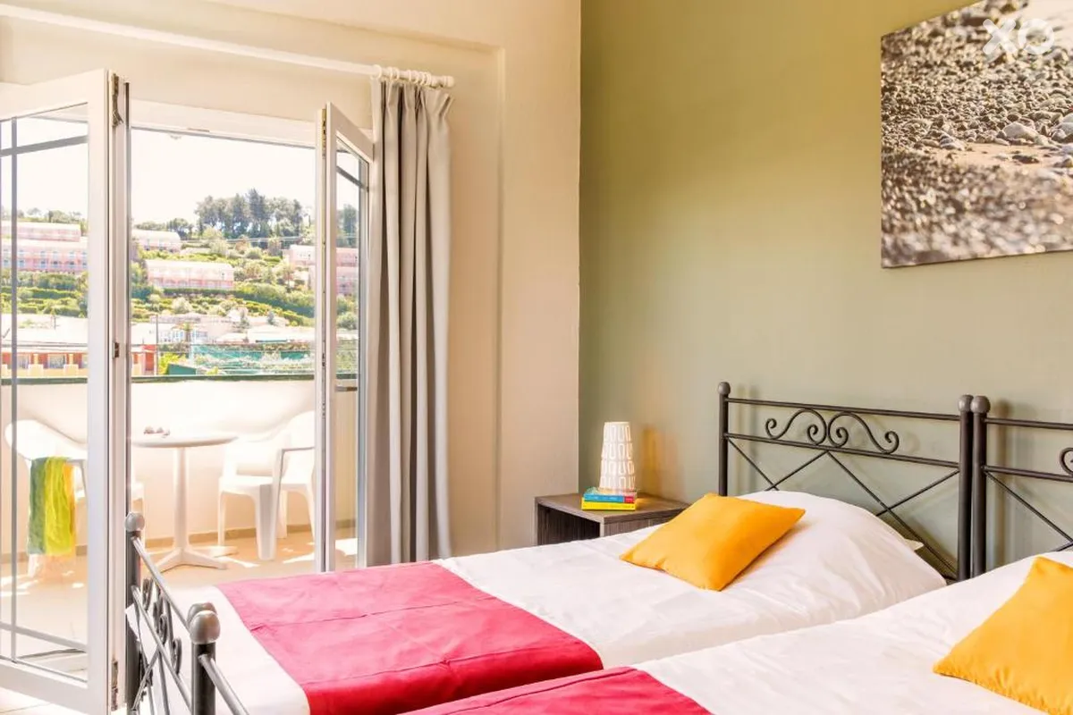 Mimosa Hotel