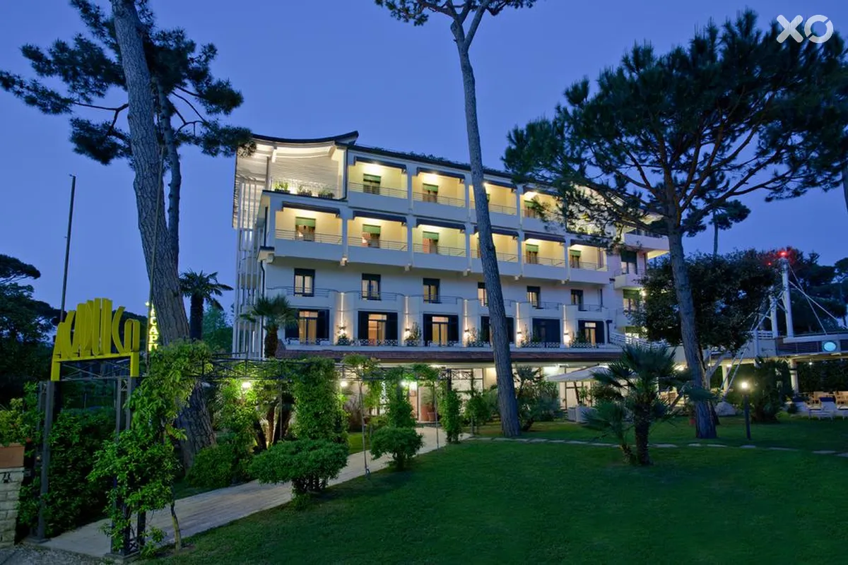Acapulco Hotel