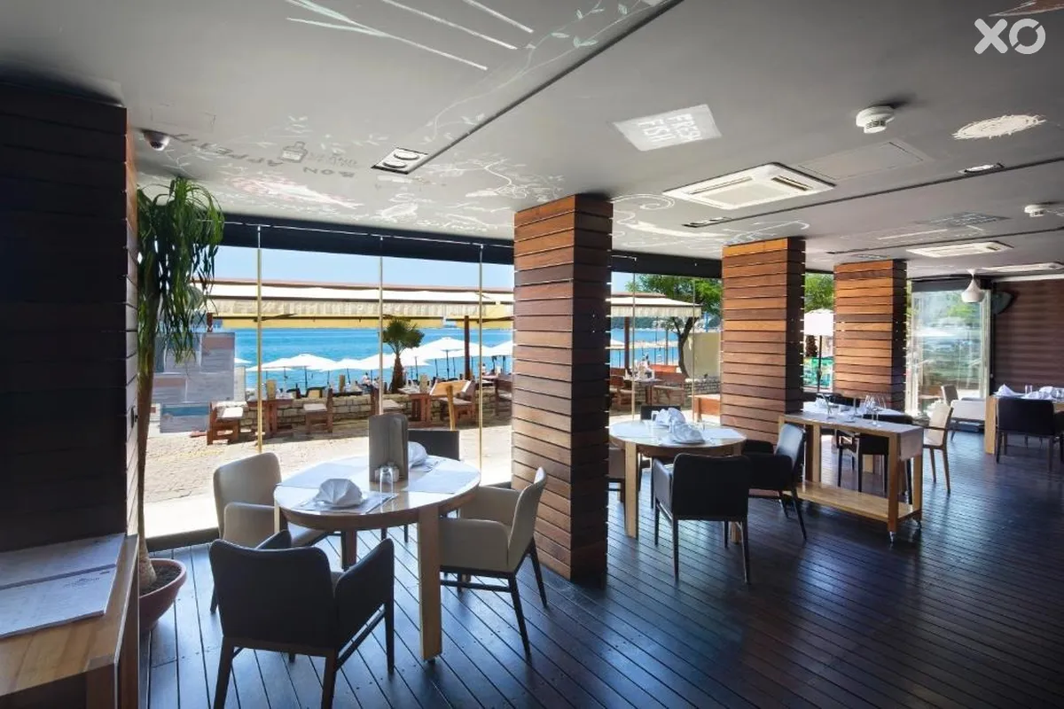 Aleksandar Hotel