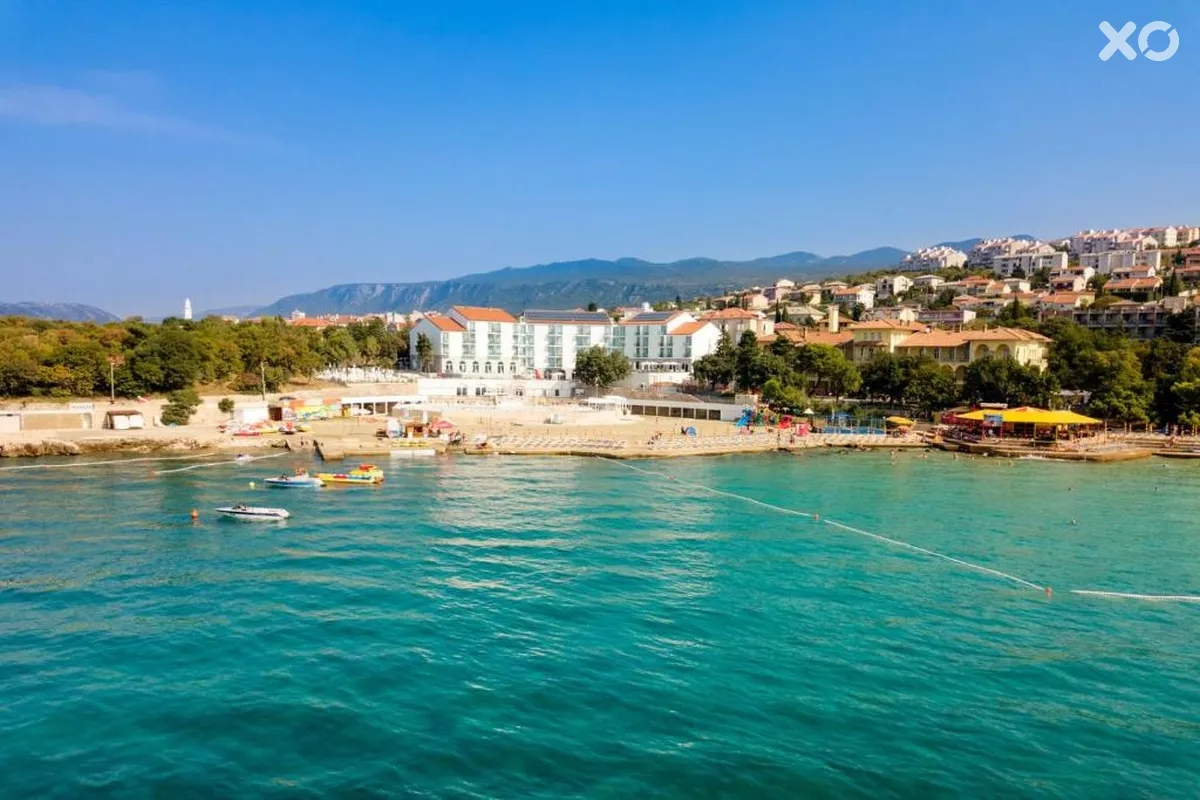 Lisanj Hotel