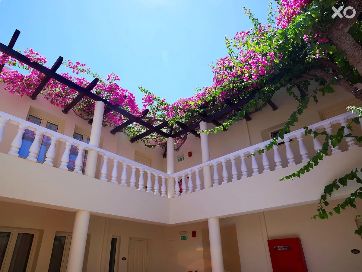 Elotis Suites Hotel