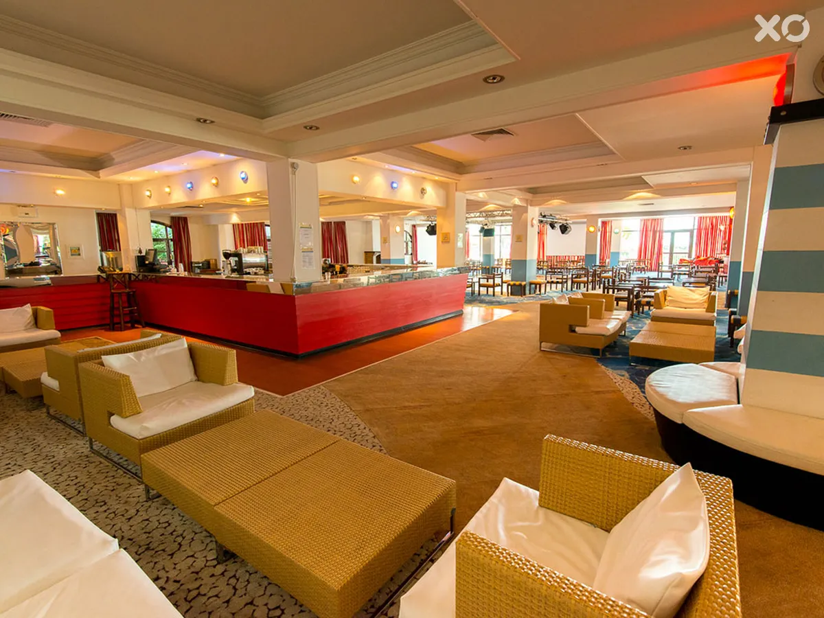 Golden Coast Hotel & Bungalows