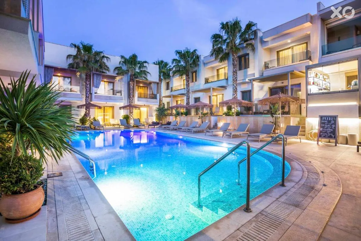 Pefki Deluxe Residences