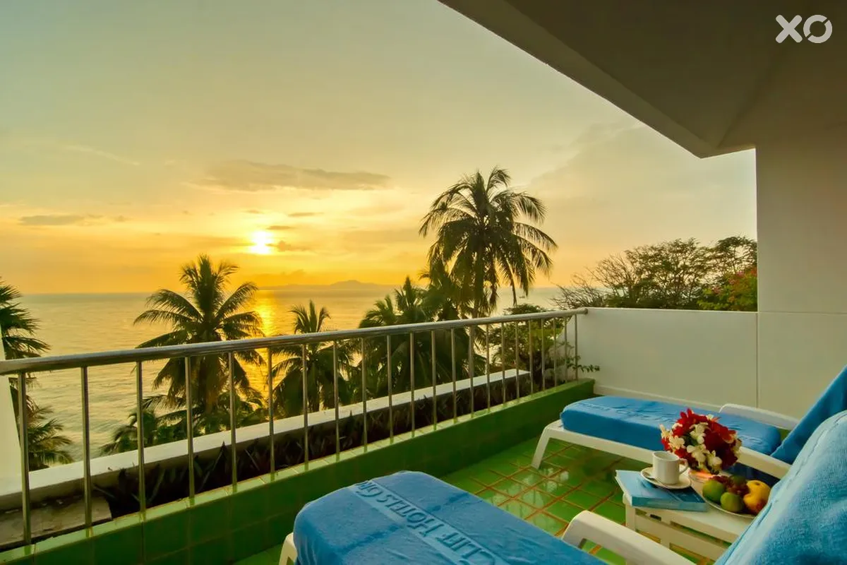 Royal Cliff Beach Terrace