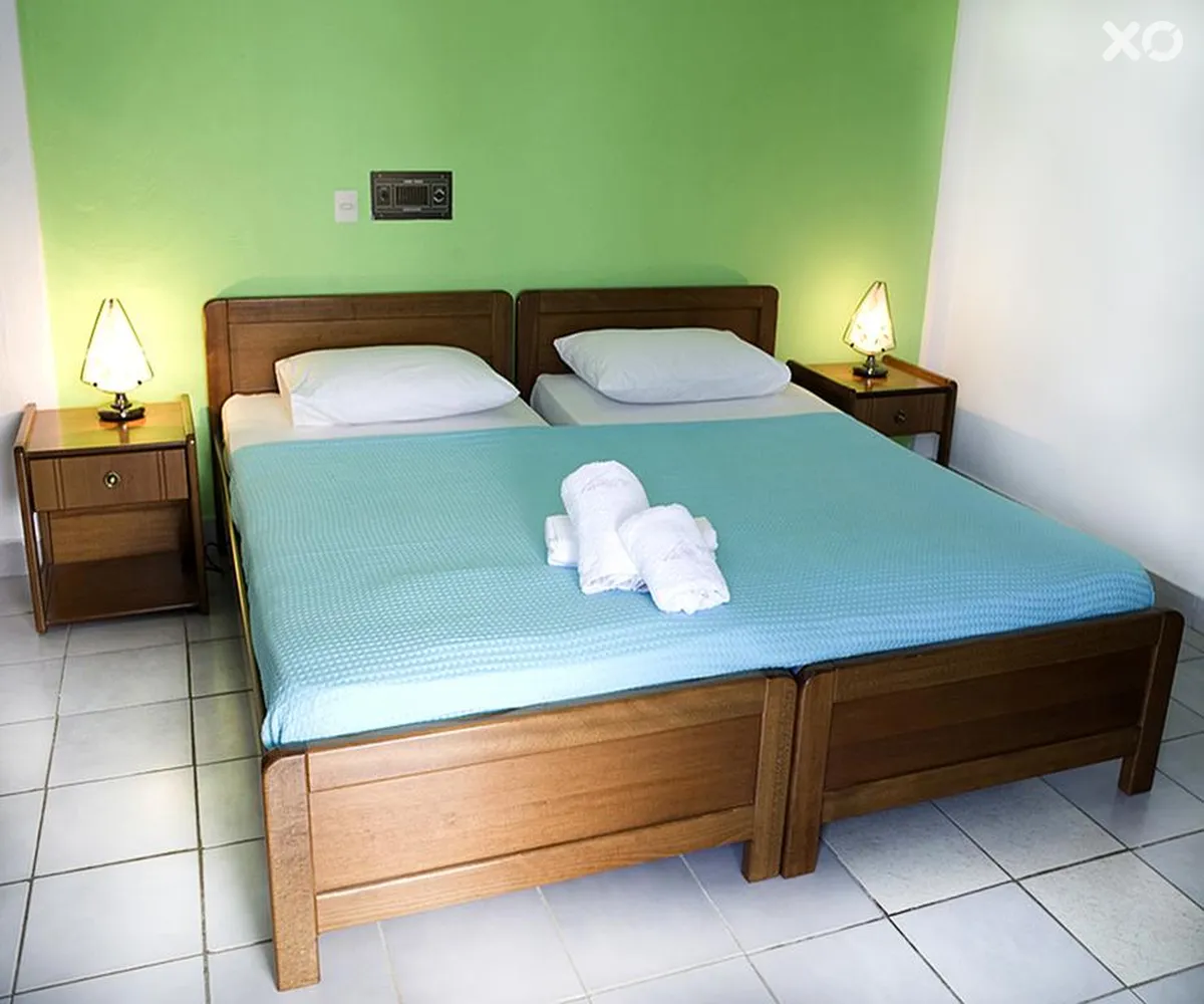 Theo Bungalows