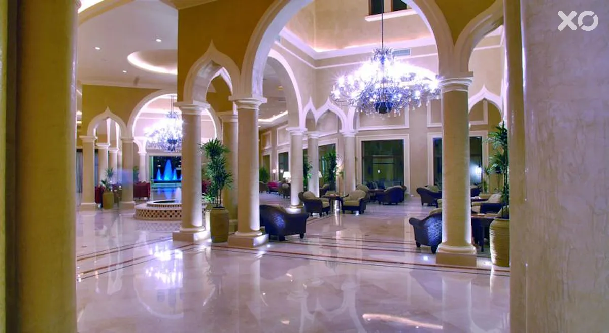 Jaz Mirabel Club