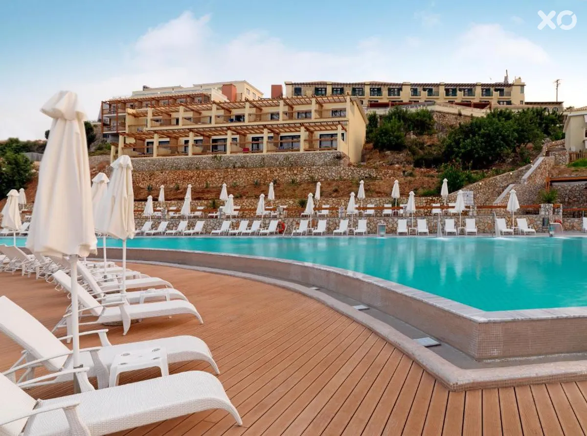 Apostolata Island Resort & Spa