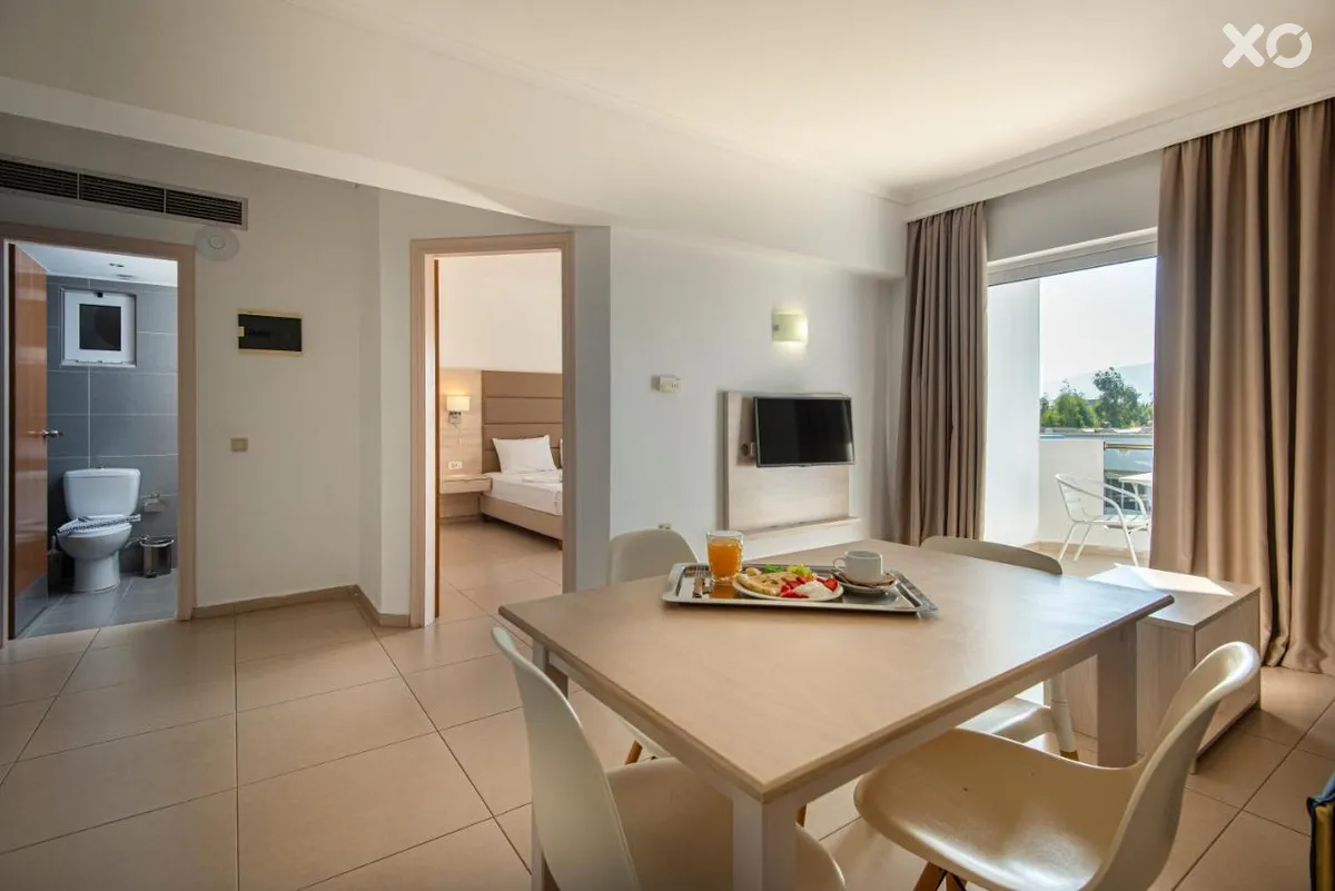 Aegean Blu Hotel & Apartments