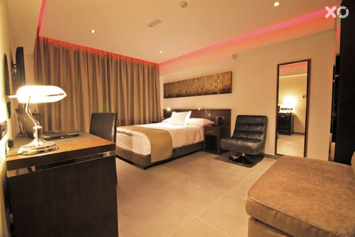 Achilleos City Hotel