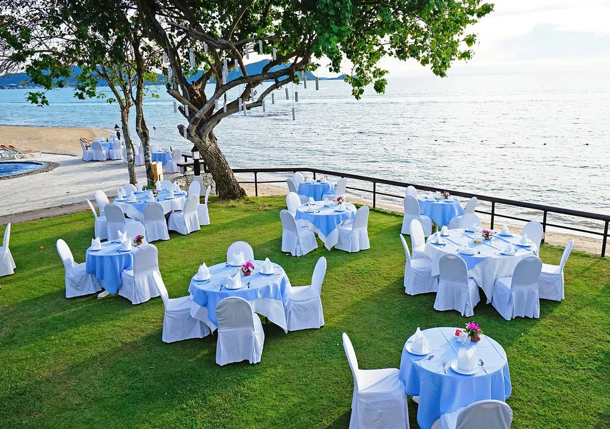 Sunset Park Resort & Spa
