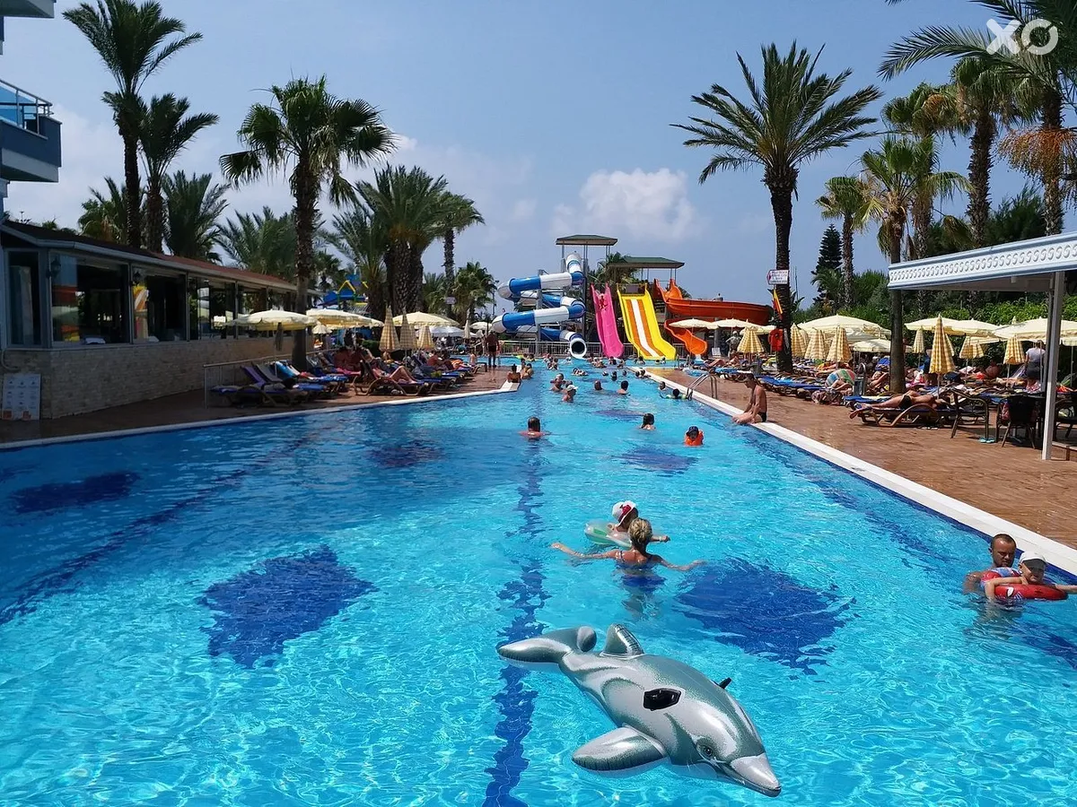 Caretta Beach Hotel