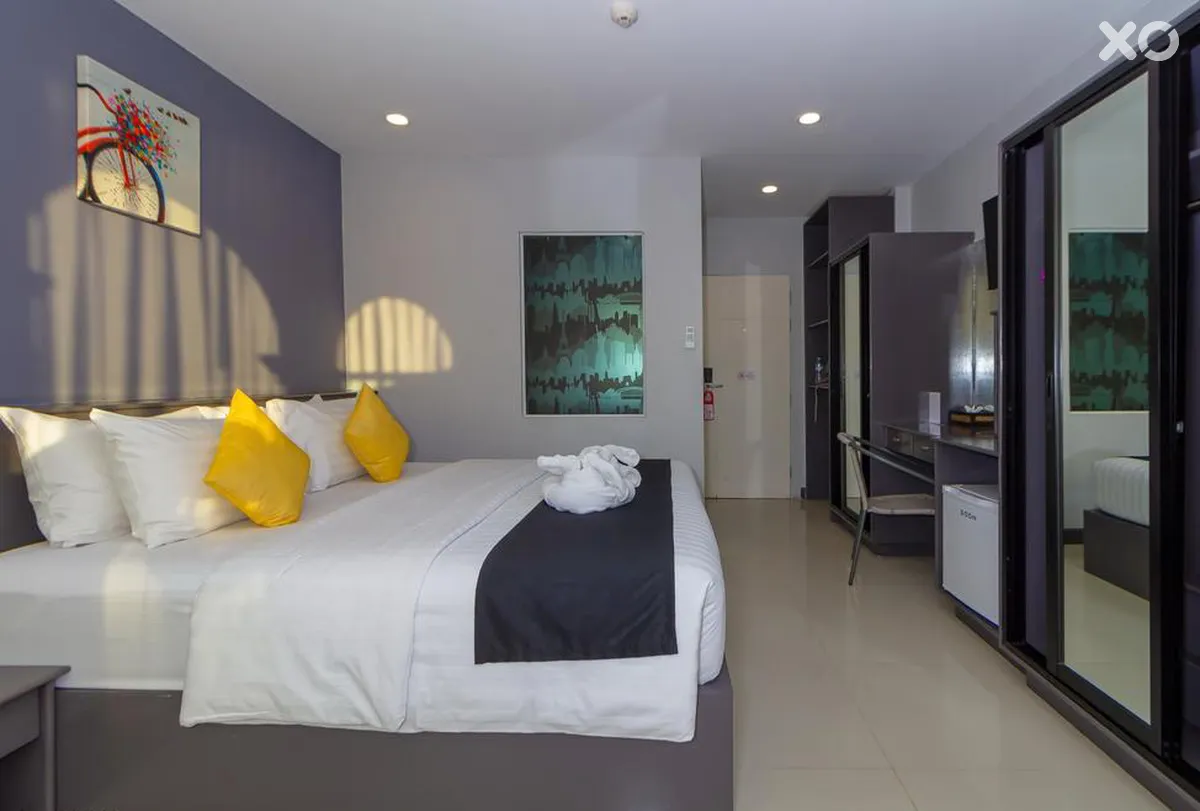Modern Living Hotel