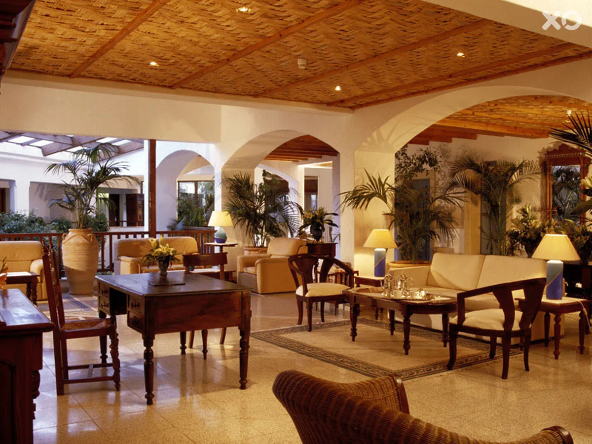 Coral Beach Hotel & Resort