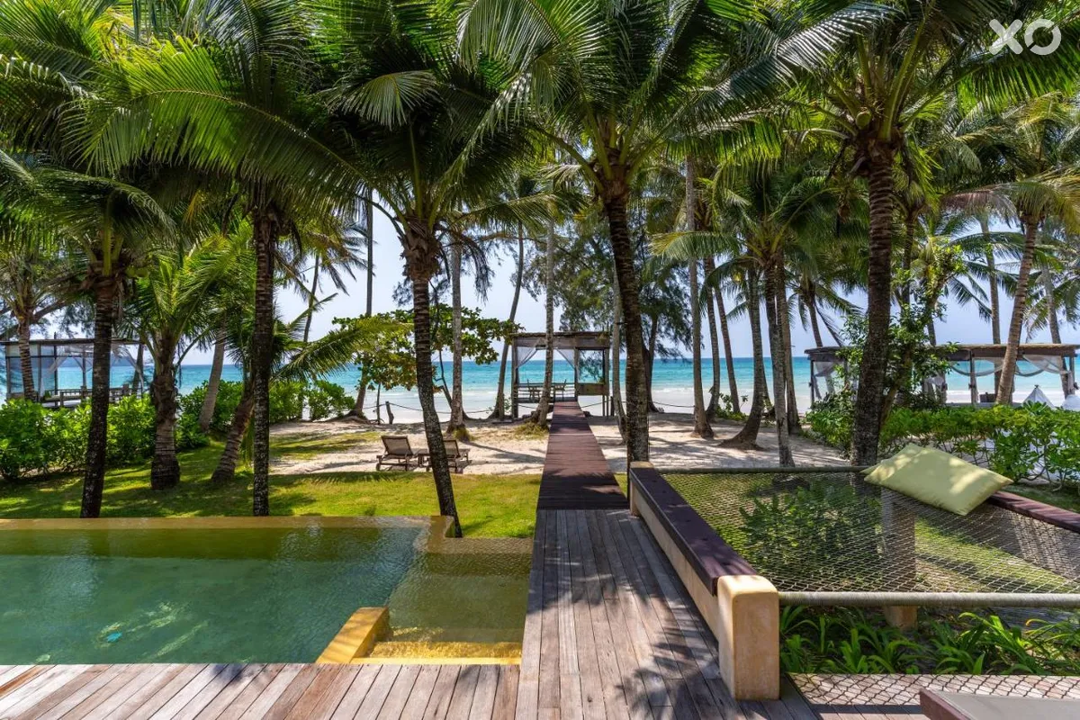 High Season Pool Villa & Spa