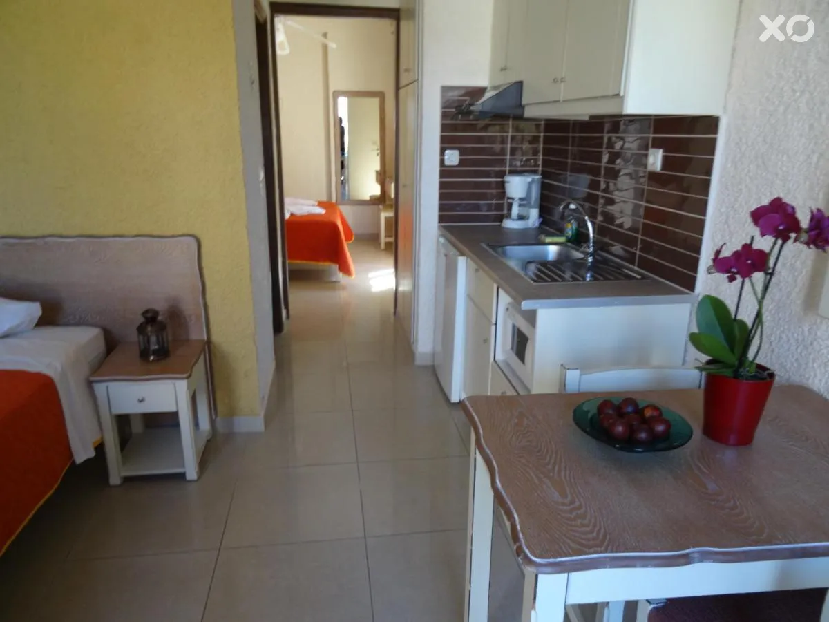 Lito Apartments