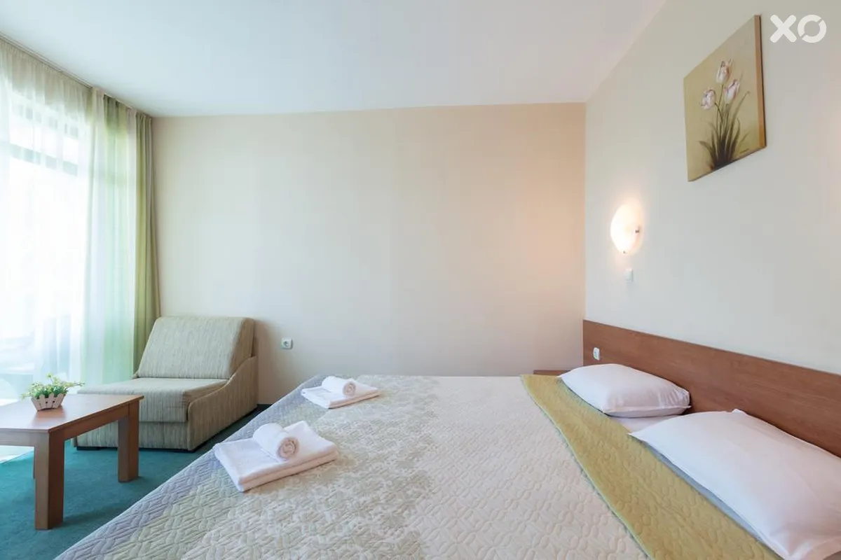 L&B Hotel