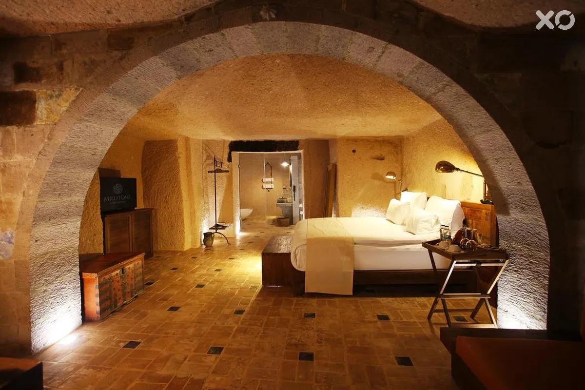 Millstone Cave Suites Hotel
