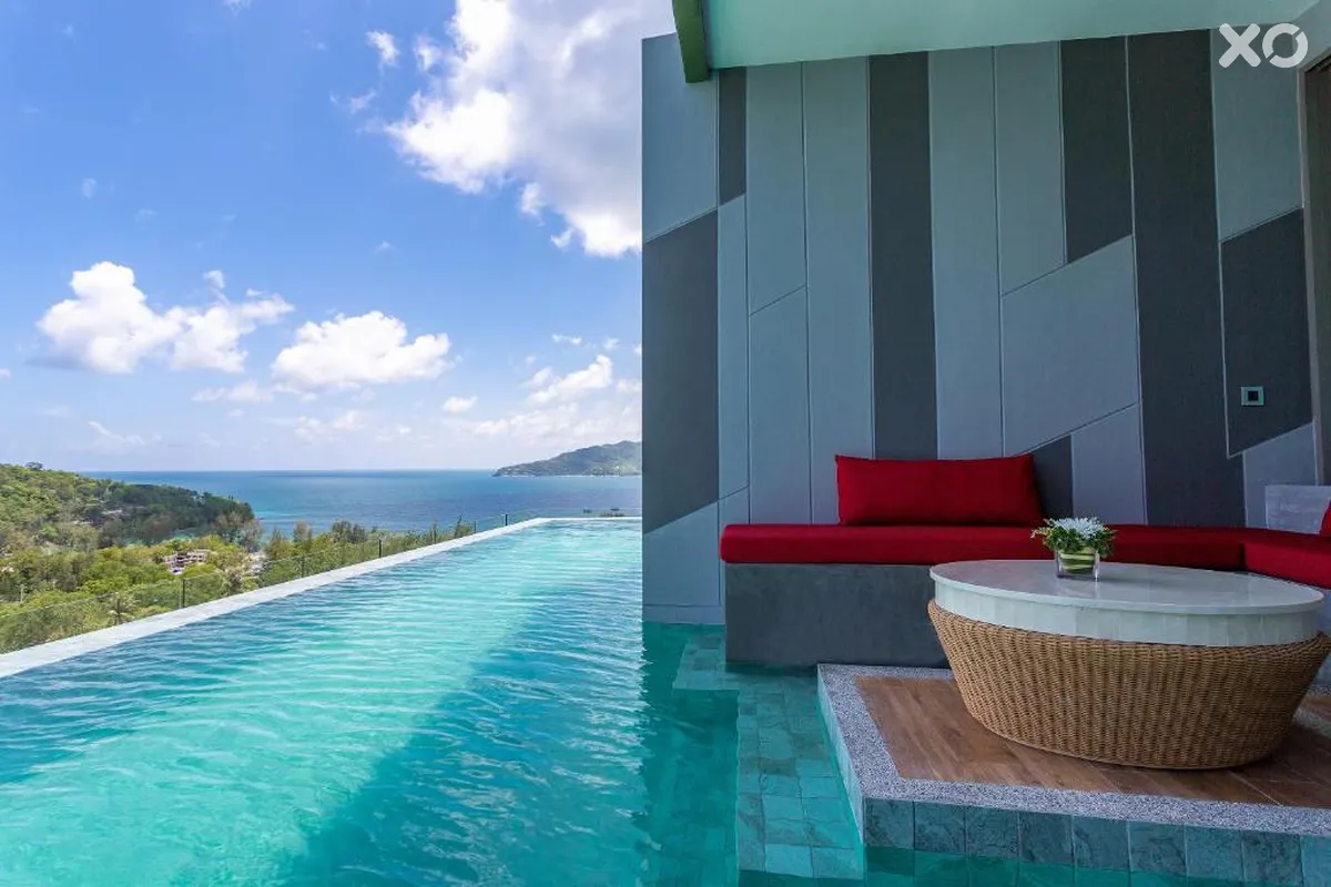 Crest Resort & Pool Villas