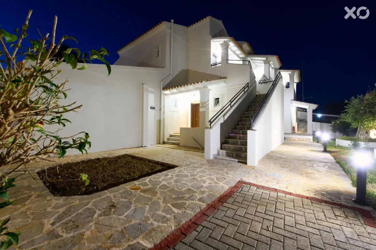 Sun Gate Hotel