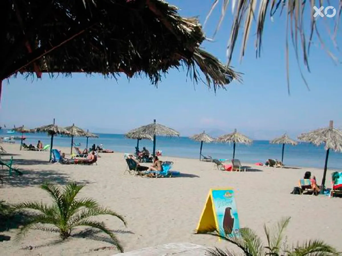 Lefkimi Hotel