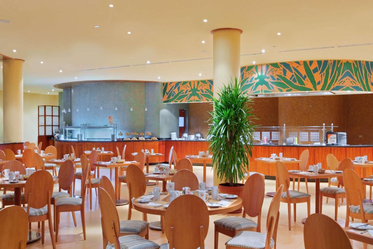 DoubleTree by Hilton Sharks Bay Resort