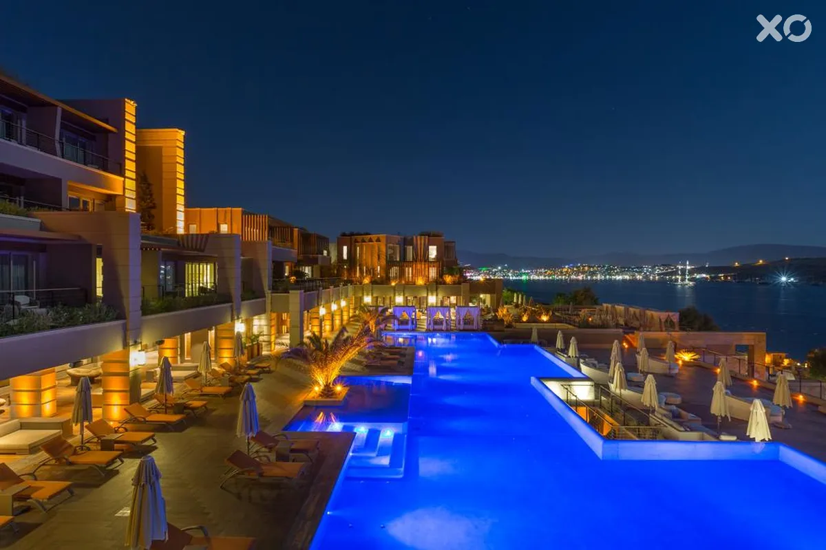 Caresse a Luxury Collection Resort & Spa