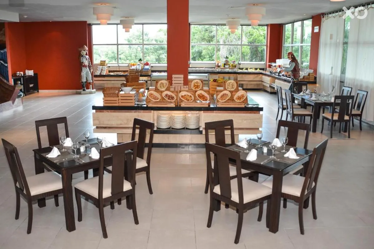 Family Club at Grand Riviera Princess