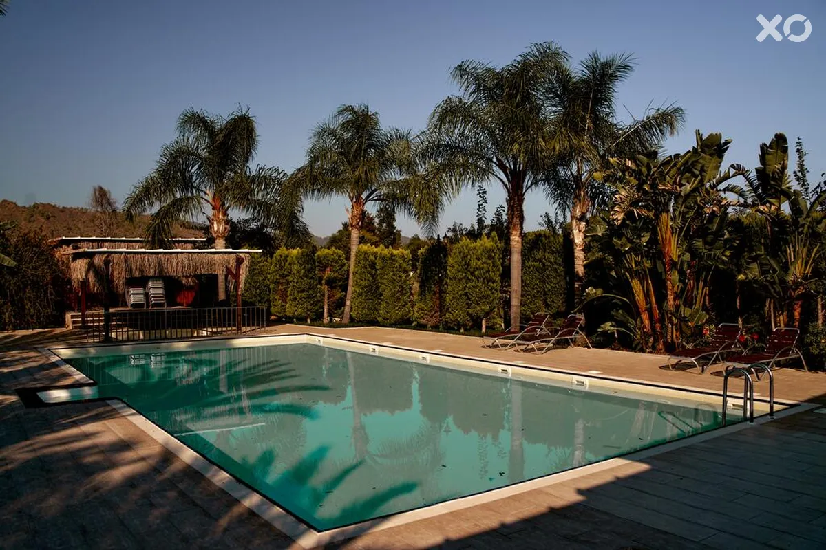 Azur Hotel