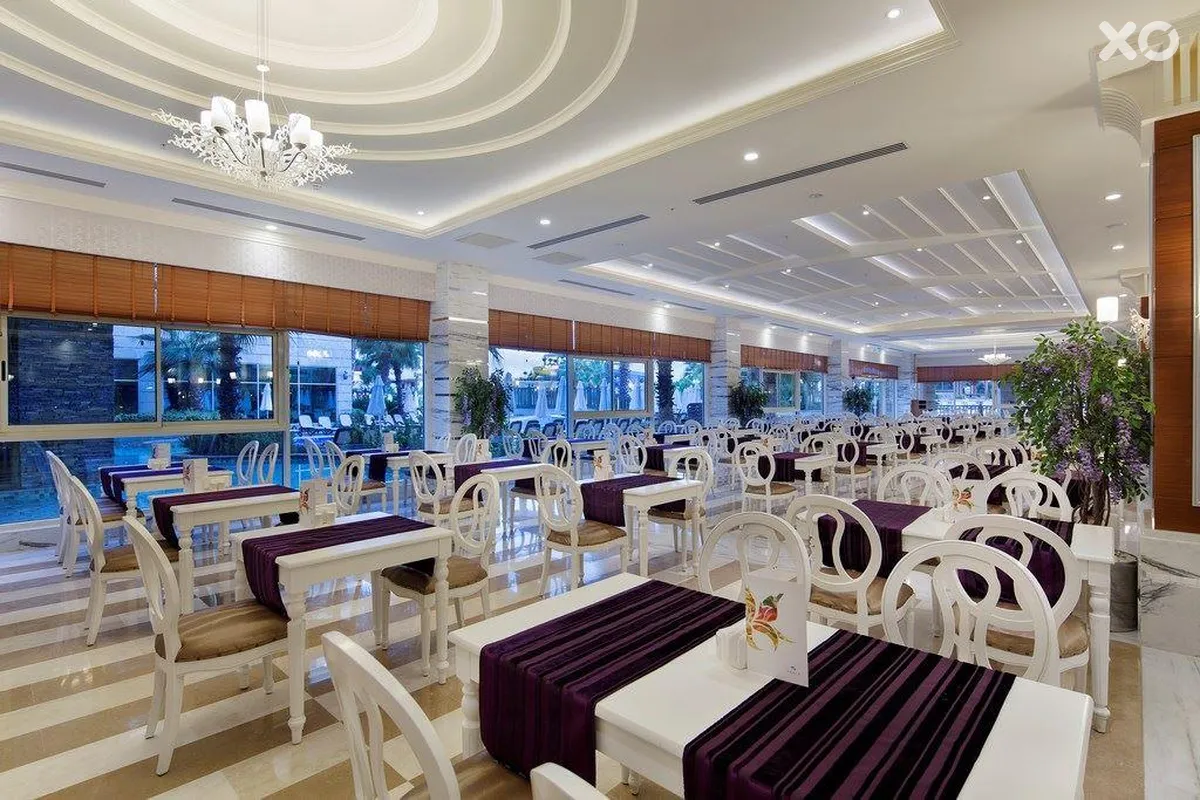 Crystal Palace Luxury Resort & Spa
