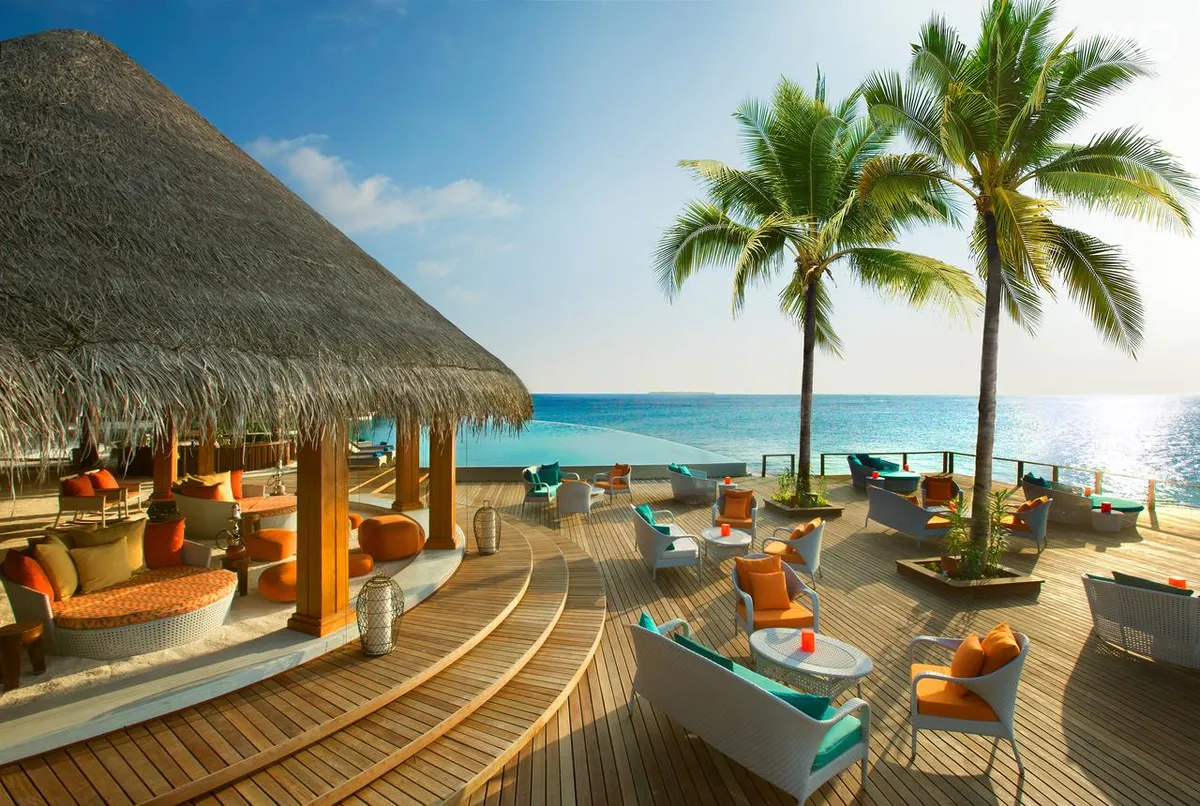 Dusit Thani Maldives Hotel