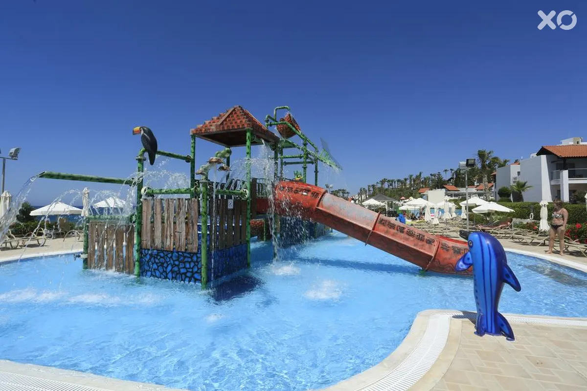 Kapetanios Aqua Resort