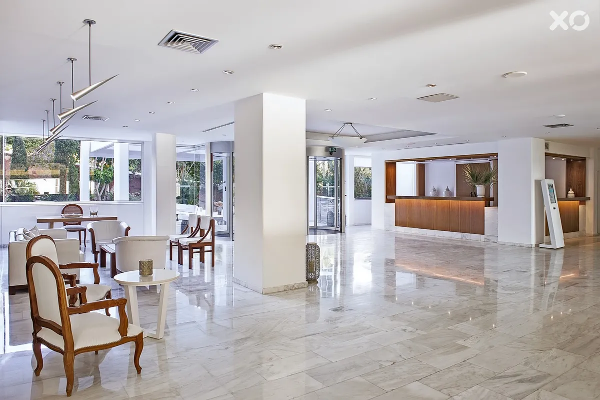 Grecian Sands Hotel