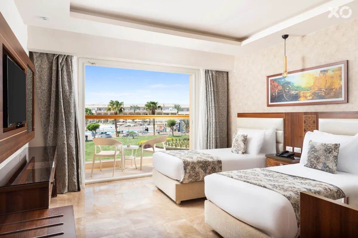 Albatros Royal Moderna Resort