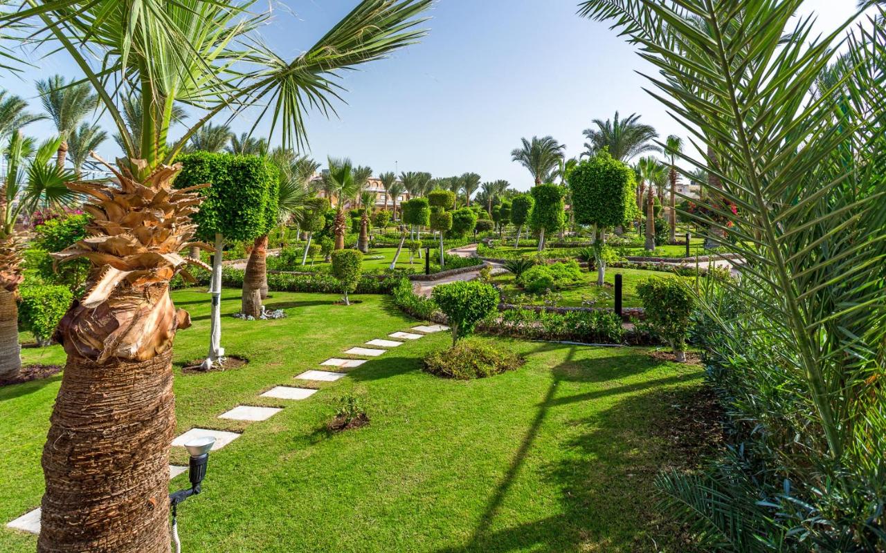 Riviera Aqua Park Resort ( ex. Hawaii Riviera Resort & Aqua Park)