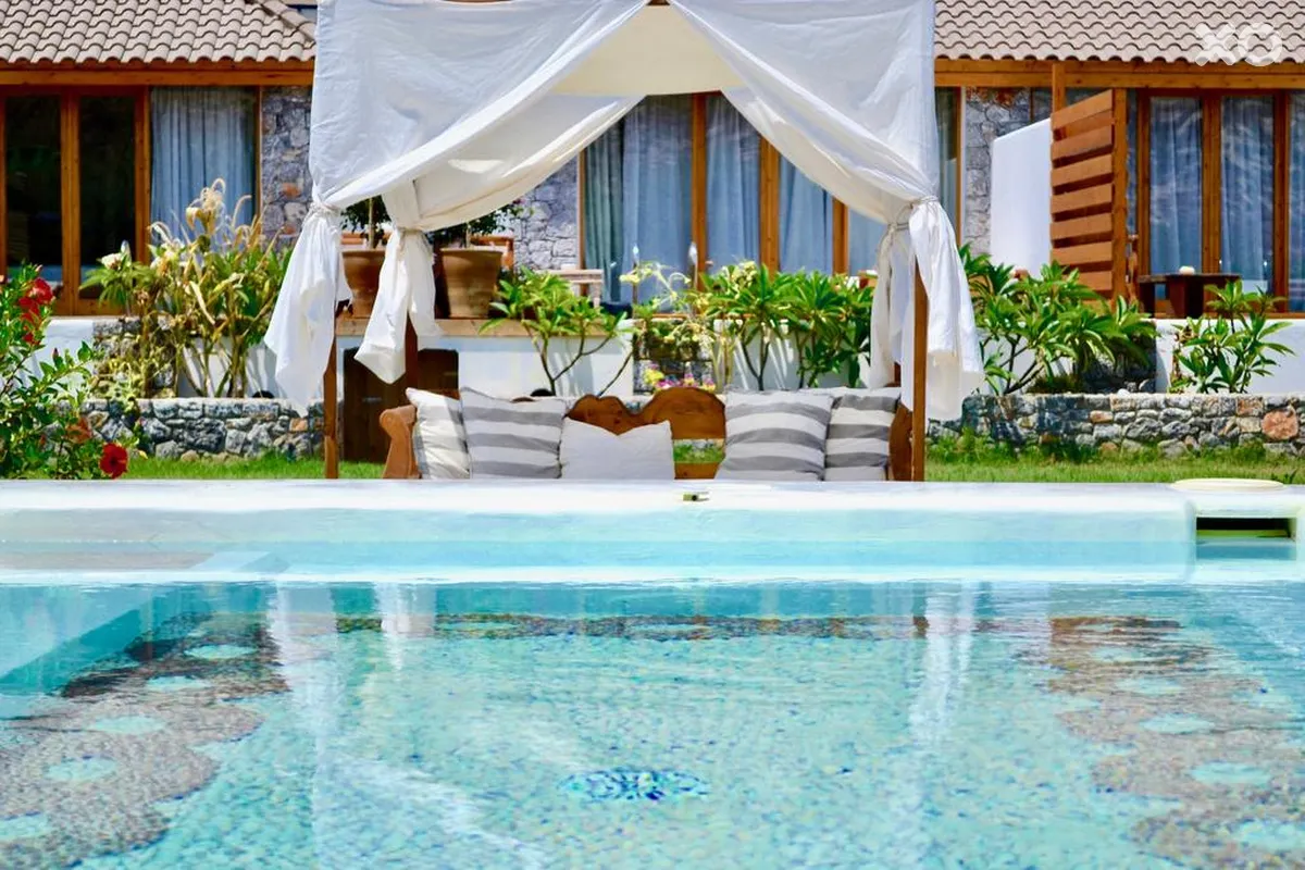 Caesars Gardens Hotel & Spa
