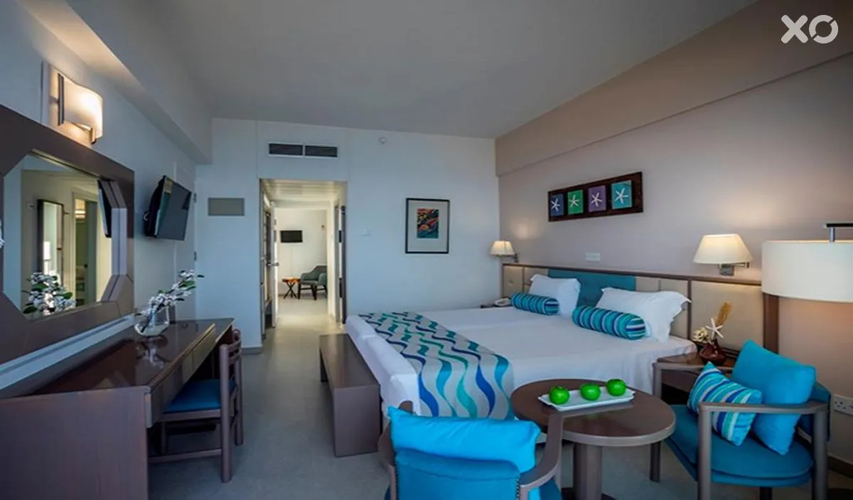 Cavo Maris Beach Hotel