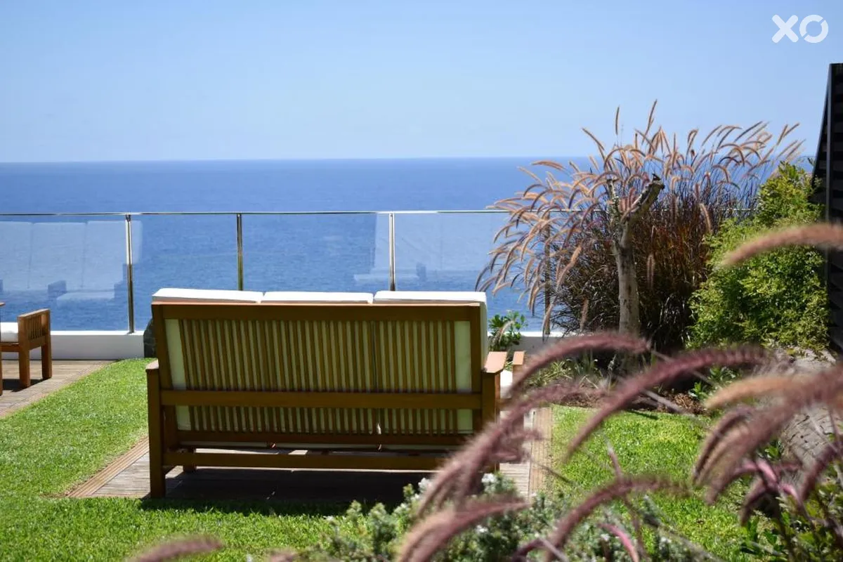 Madeira Regency Cliff