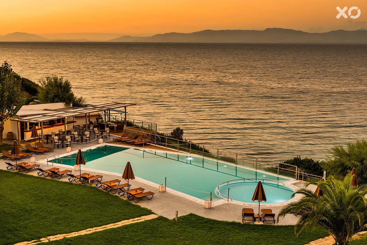 Niforeika Beach Hotel & Bungalows