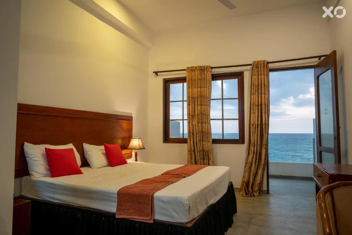 Sea Breeze Hotel