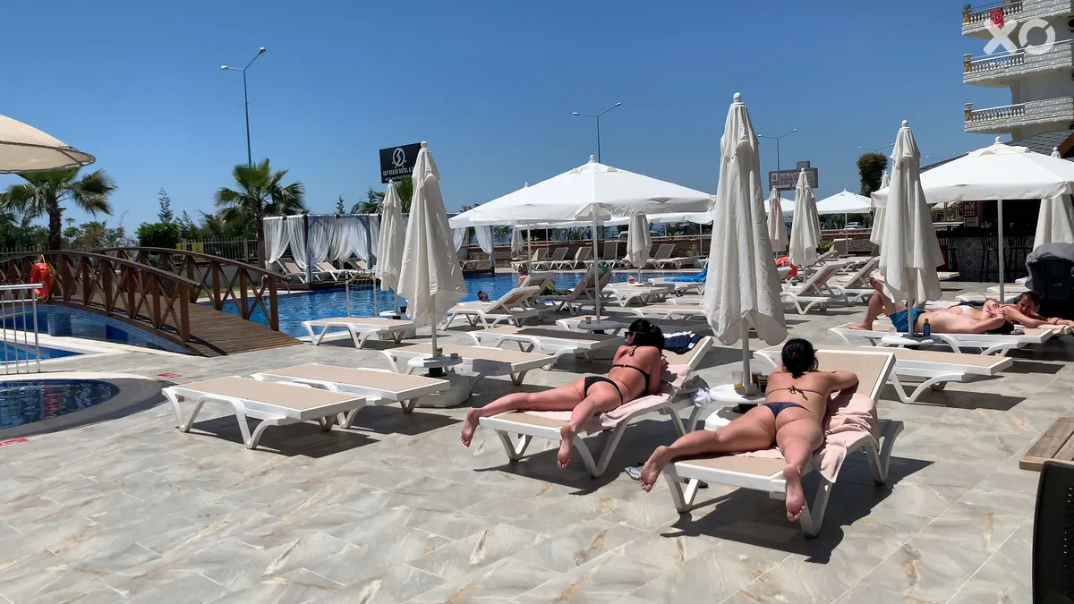 Sey Beach Hotel & Spa